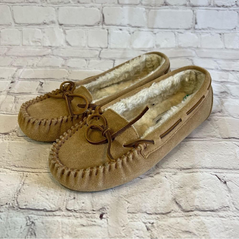 Minnetonka Women's Cally Slipper Moccasin Brown size 8